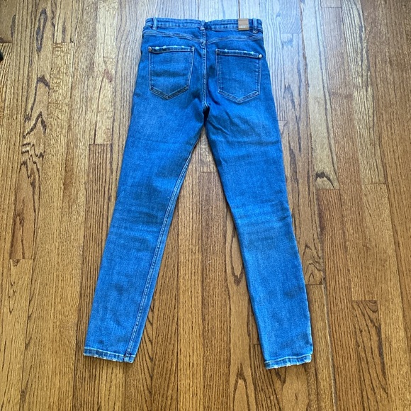 Zara jeans - Picture 4 of 4